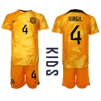Fotballdrakt Barn Nederland Virgil van Dijk #4 Hjemmedraktsett VM 2022 Kortermet (+ Korte bukser)